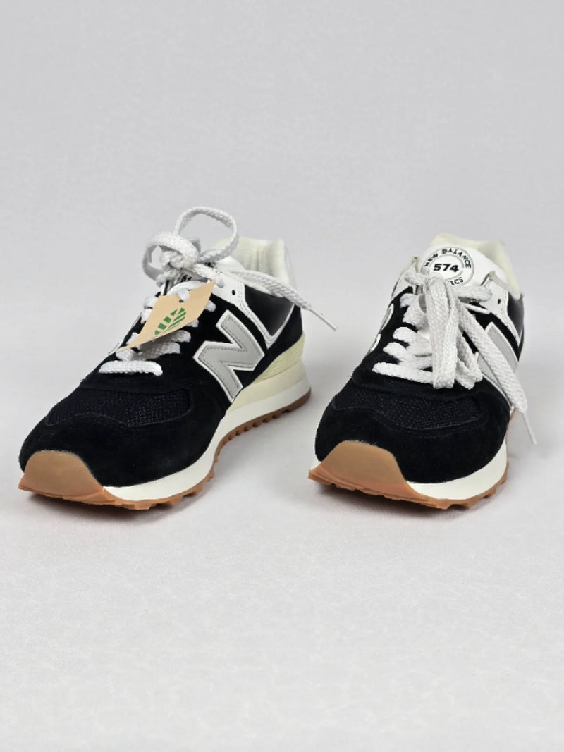 Нови New Balance 574 Classic – Black/Gum – Еко серия (Green Leaf)