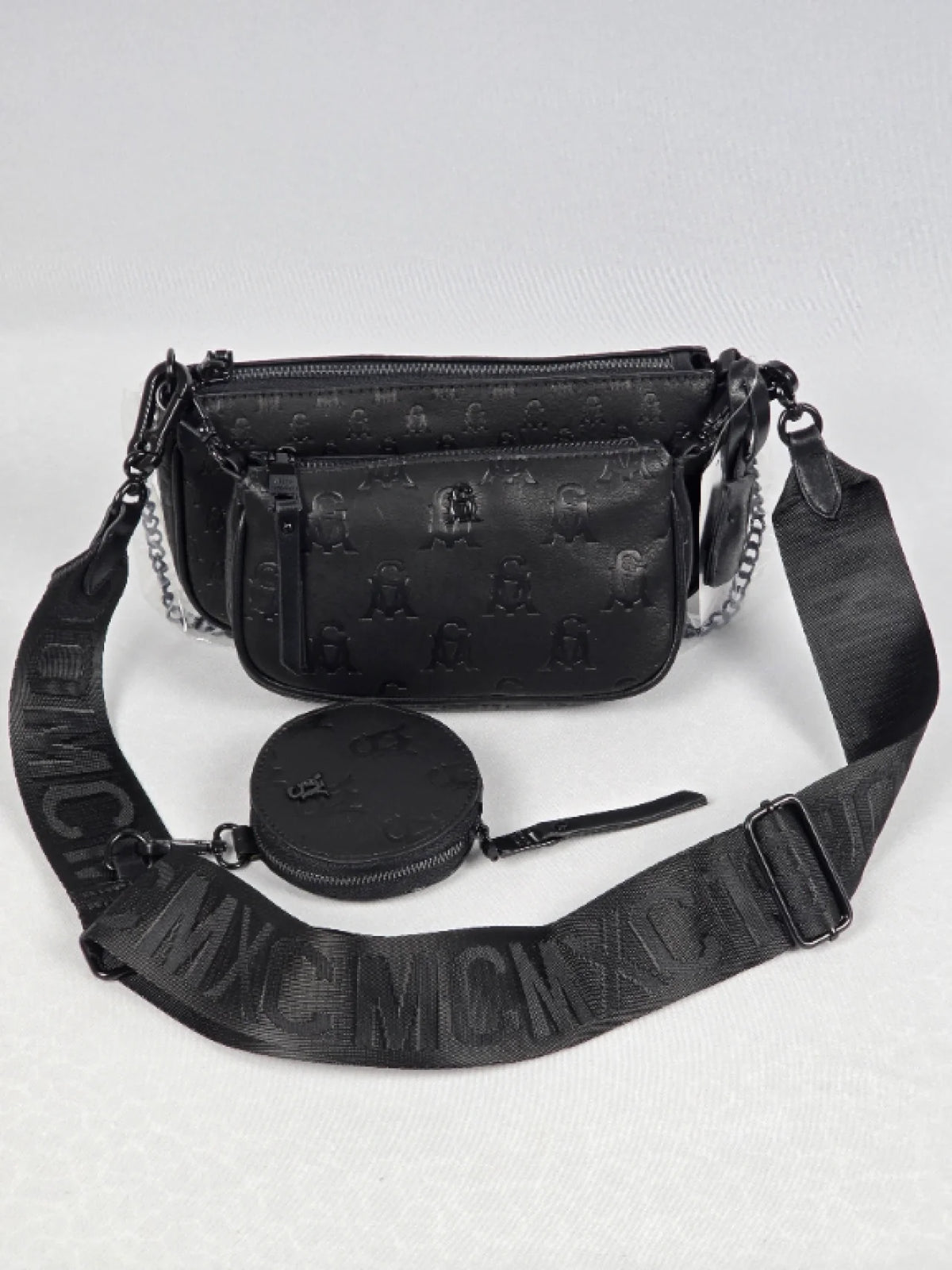 Нова дамска чанта Steve Madden BWEBBER Black Monogram