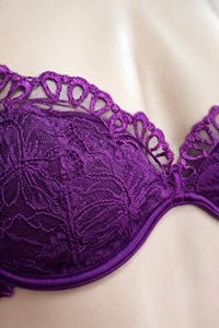 Hunkemöller лилав комплект бельо с дантела – сутиен 70C и бикини XL – снимка 7