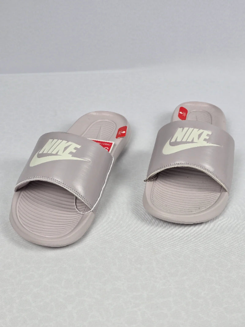Нови чехли Nike - Victori One Slide - размер 40.5