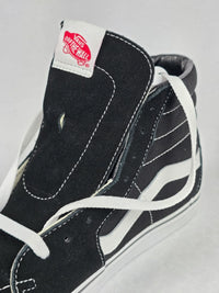Нови Vans Sk8-Hi Black/White - номер 42.5 и 44 – снимка 5