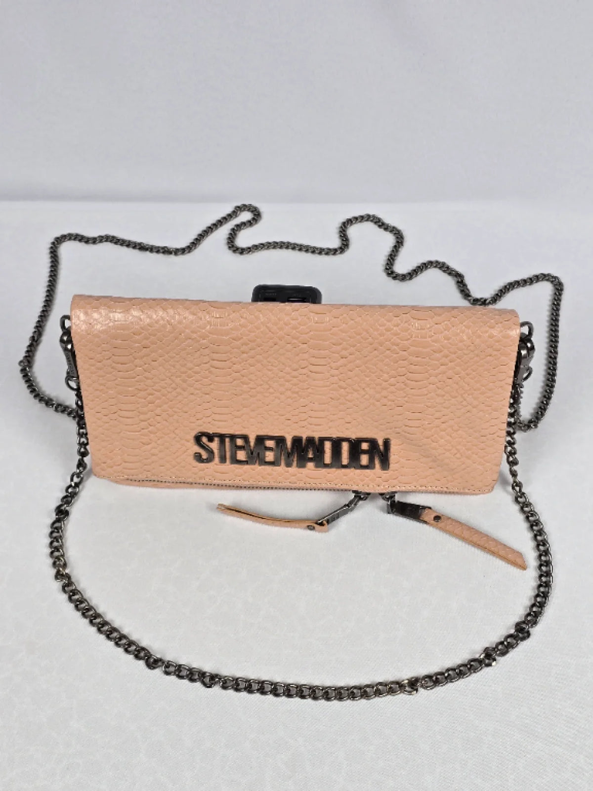 Нова дамска чанта Steve Madden със змийски ефект